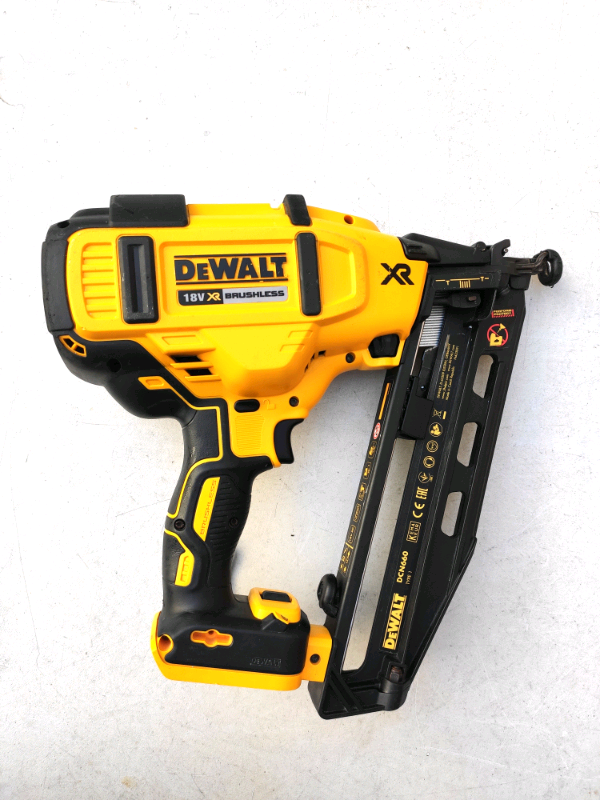 DeWalt Second Fix Nail Gun 18v
