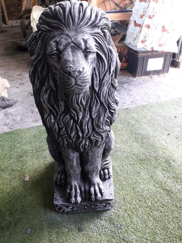 Large lion garden ornament. in Loughborough, Leicestershire Gumtree
