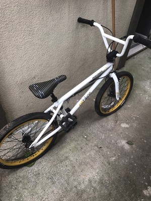 /"X-Rated Freestyle BMX Selle Noir et Blanc