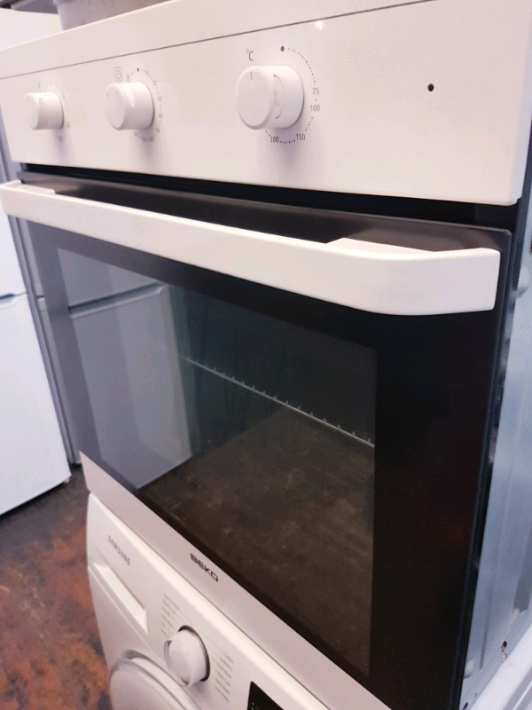 Beko white built in fan assistant oven free delivery in Bournemouth