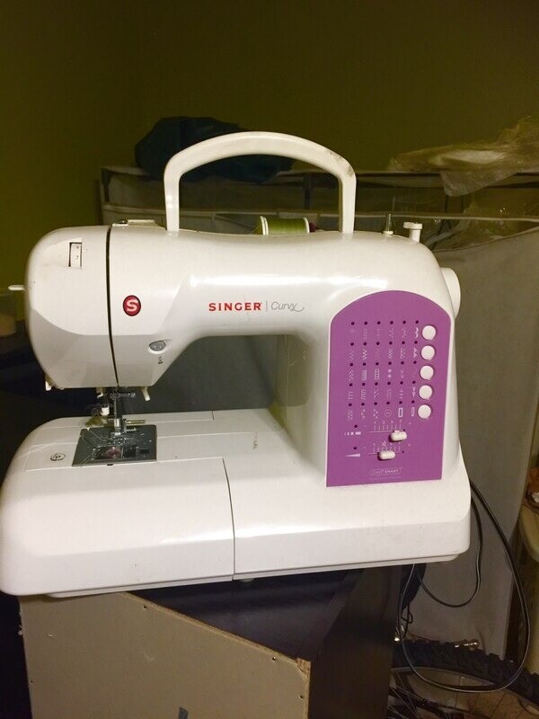 Singer Curvy 8763 sewing machine in Rowlands Gill, Tyne and Wear