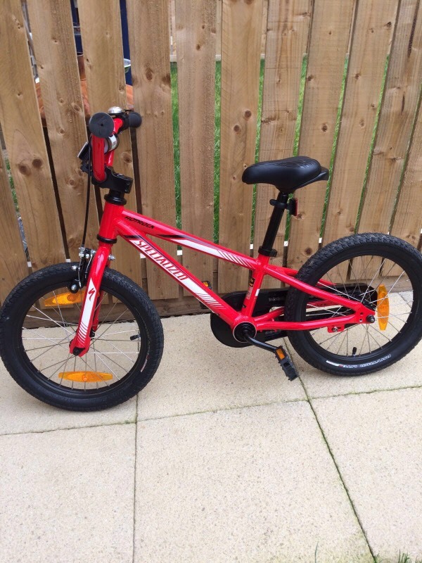 Specialized hotrock boys kids child's bike 16 inch red in Guisborough