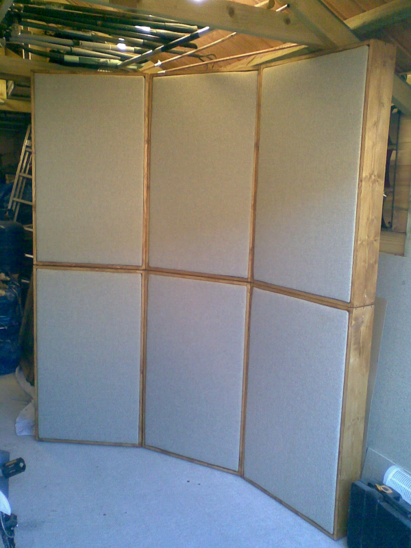 Freestanding or Wallmounting Portable Acoustic Panels for Music Studio