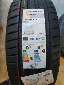 Michelin Pilot Sport 4 - 2x Tyres