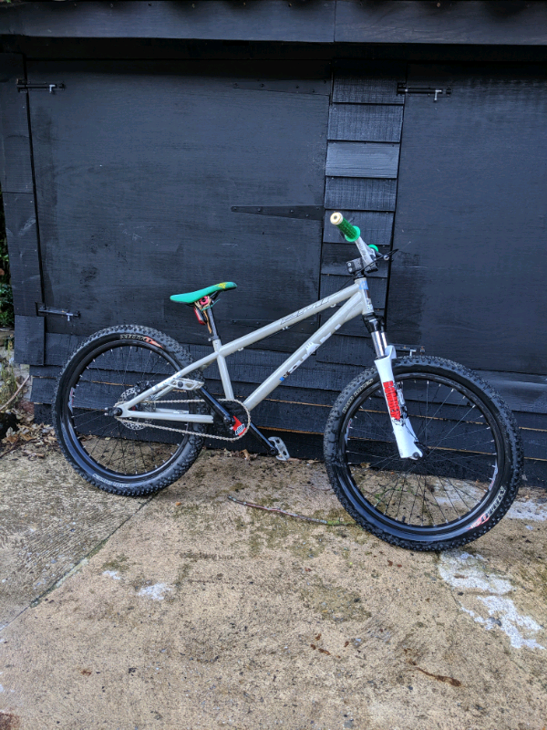 DMR Drone 24 inch Dirt Jump Bike. Dirt jumper/single speed mountain