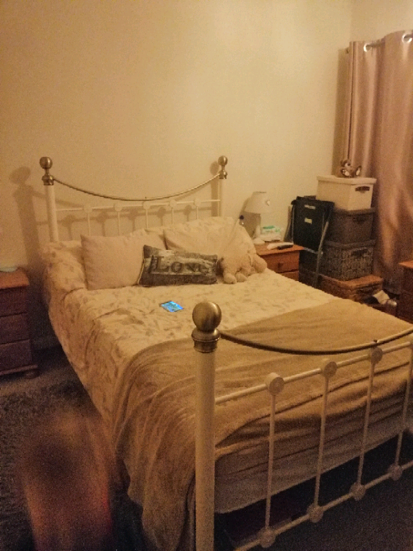 Beautiful Small Double Bed And Mattress In Bramley West
