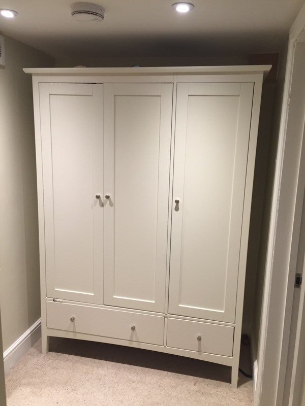 Marks & Spencer Hastings Triple Wardrobe in Ivory (cream) in Ipswich