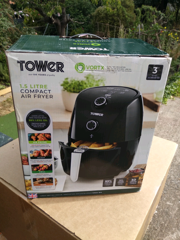 Tower 1.5L 900w compact Air Fryer perfect for campervan. BNIB in