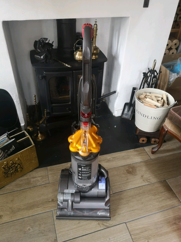 Dyson DC27 in Gillingham, Dorset Gumtree