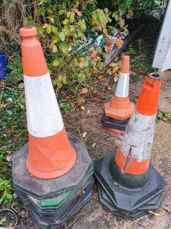 8 large traffic cones in Bridgend Gumtree