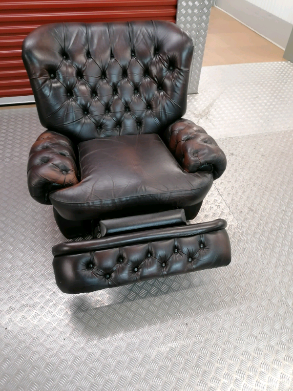 Thomas lloyd chesterfield armchair recliner sofa delivery available | in Kingston, London | Gumtree