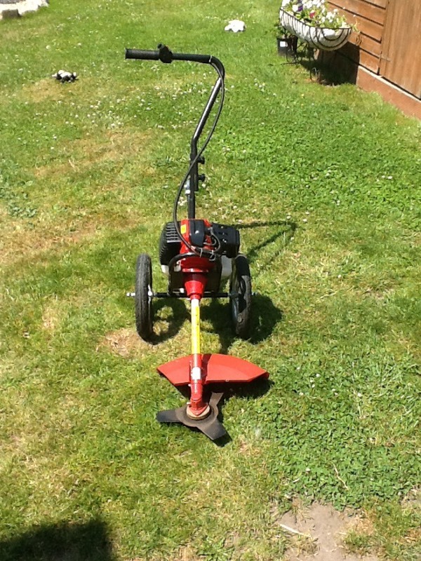 Wheeled brush cutter/trimmer in Midhurst, West Sussex Gumtree