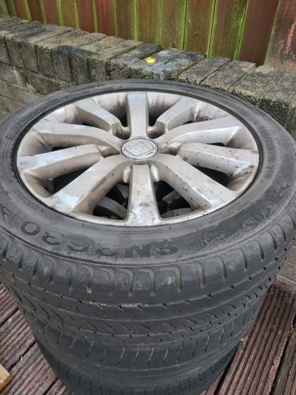 Honda Civic 5 stud 16" alloys 5 x 114.3 in Broxburn, West Lothian