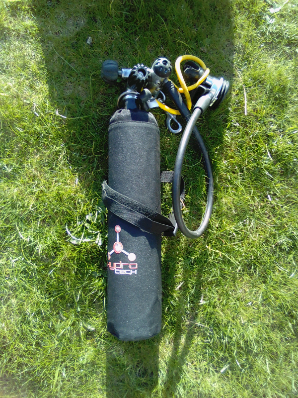 3l diving/scuba pony tank with harness, regulator and guage in