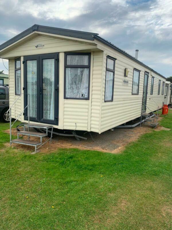 Caravan For Sale In Essex 2019 + 2020 Site Fees Free Open 11.5 Months