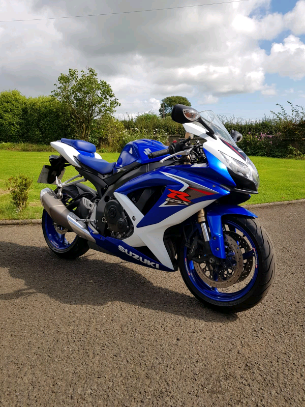 Suzuki gsxr 600 k8