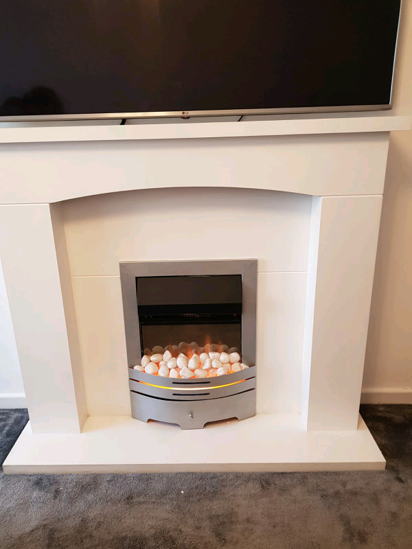 Electric fire and surround in Jarrow, Tyne and Wear Gumtree