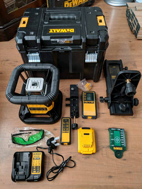 DeWalt DCE079D1G 18V XR Self Level Green Rotary Site Laser Kit 600 m