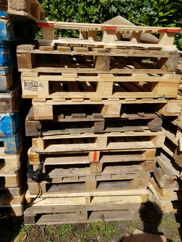 Heavy duty standard size pallets 120x100 in Trafford, Manchester