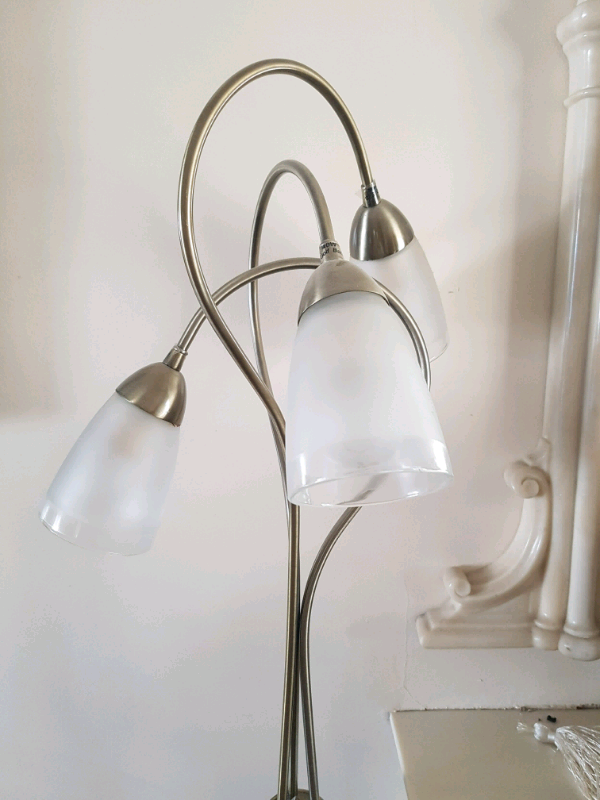 Tiffany style tulip floor lamp in Wakefield, West Yorkshire Gumtree