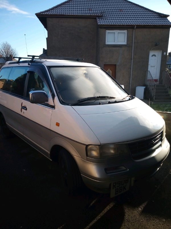 Nissan largo 1998