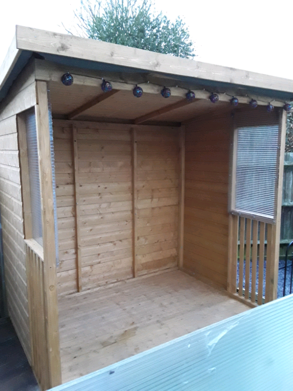 Smokers hut in Braintree, Essex Gumtree