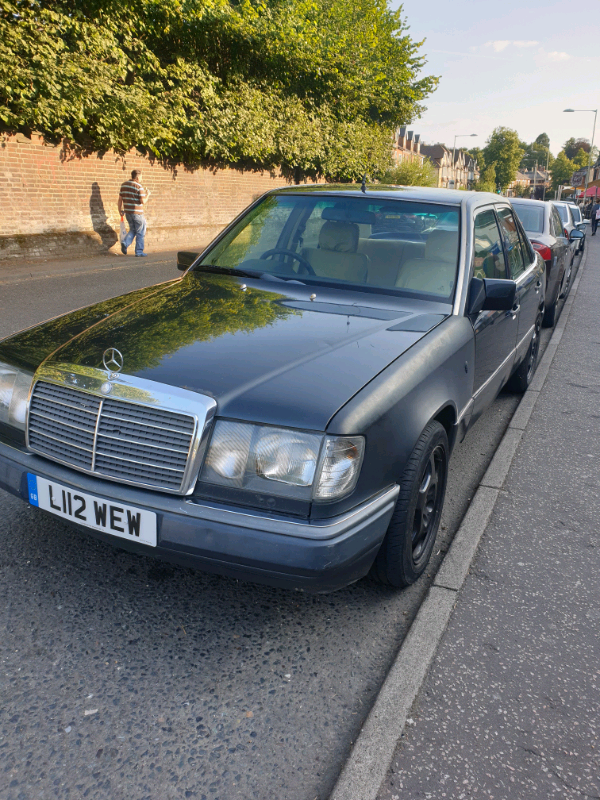 Мерседес w124 e300