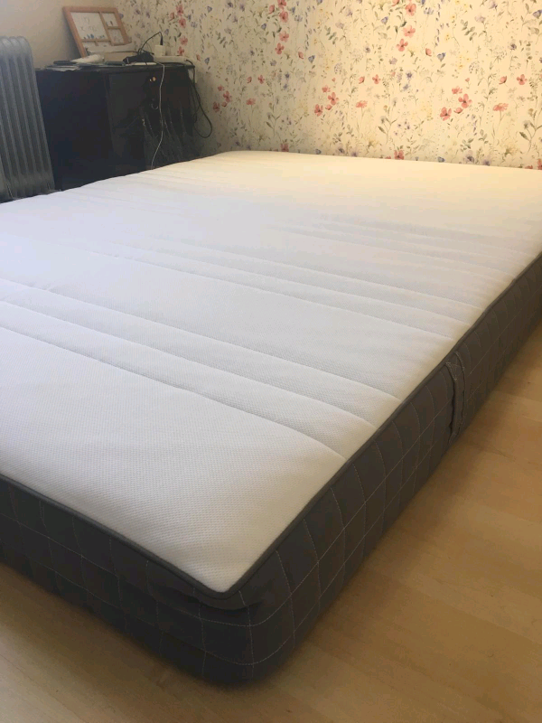 Memory foam mattress from Ikea standard king in Royston
