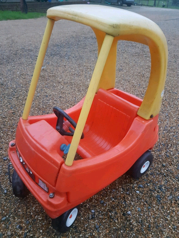 LITTLE TIKES CAR RED AND YELLOW KIDS TODDLER PLAY GARDEN