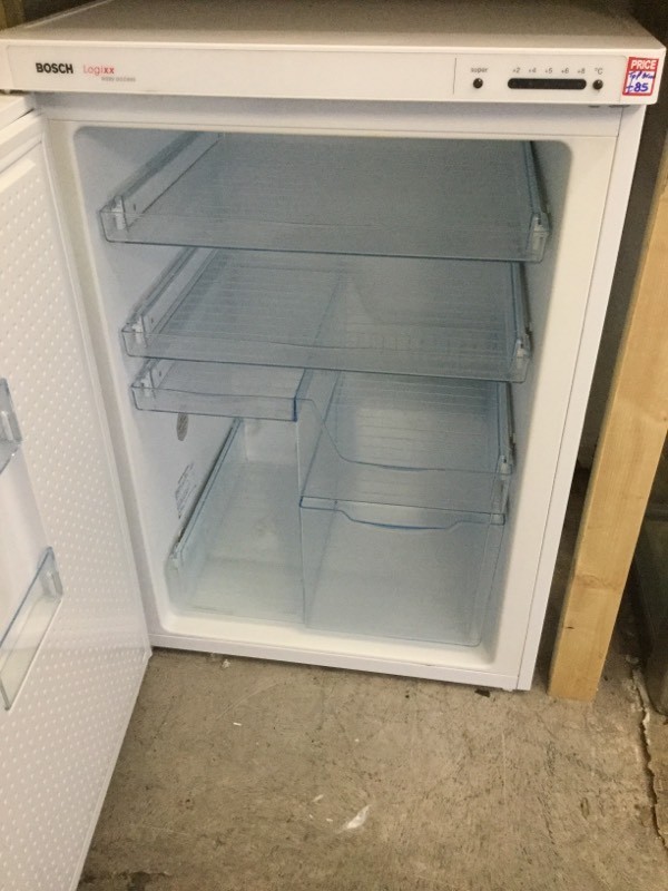 Bosch Logixx white high quality Under Counter Fridge in Plymouth