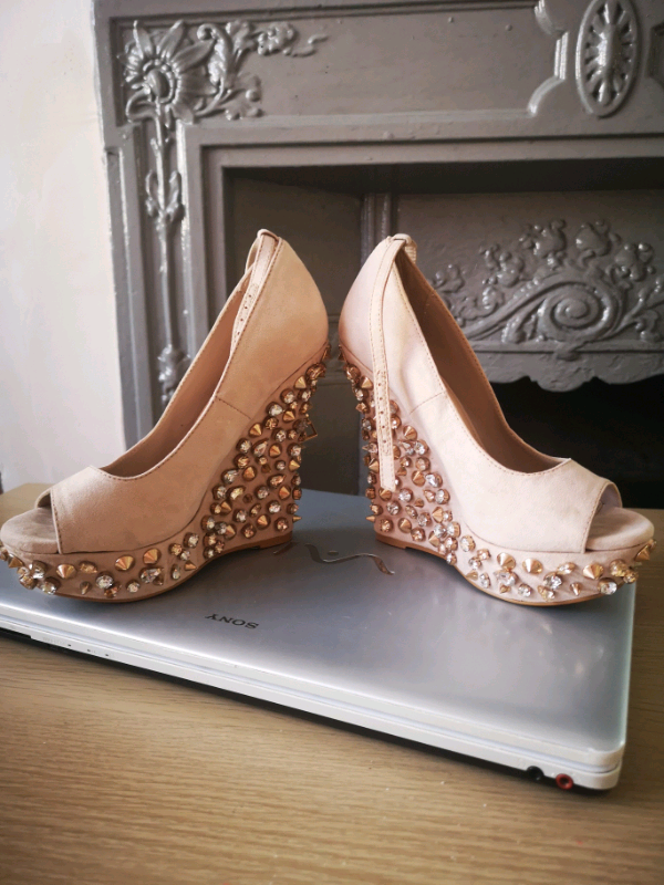 flat hill shoes