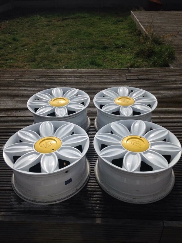 Vw Volkswagen beetle daisy tansy 16" 5 stud alloy wheels in Havant