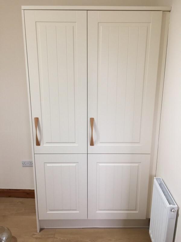2x Howdens tall units kitchen cupboards in Wallsend, Tyne and Wear
