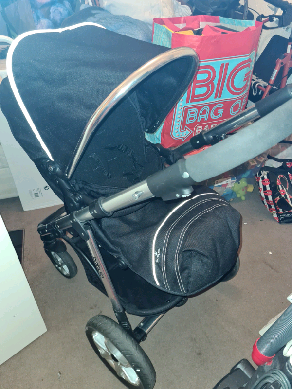 Babylo Pram From Birth In Excellent Condition in Blackpool