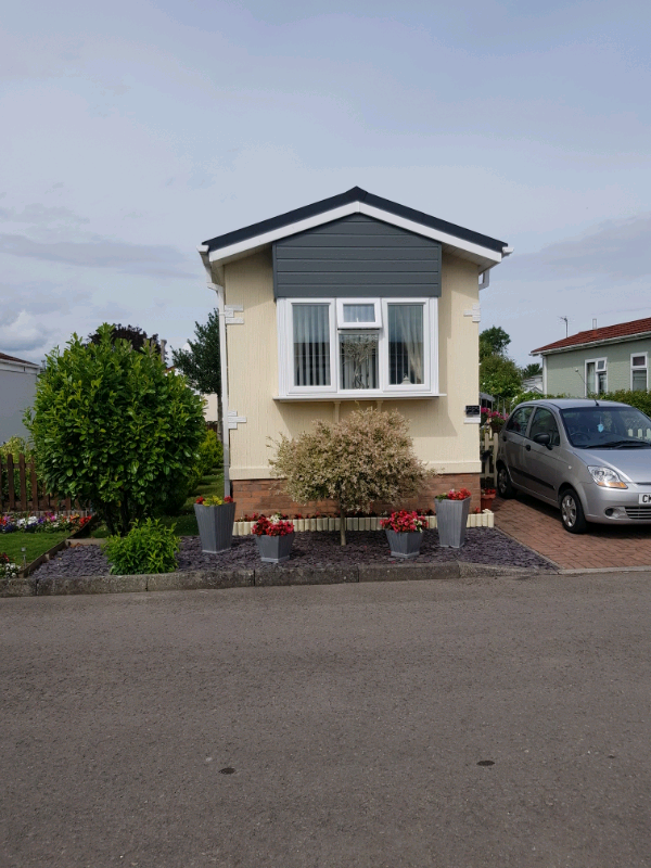 Park Home 2 bedroom, Lighthouse park in Pengam Green, Cardiff Gumtree