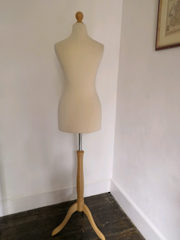 tailors dummy /sewing dress form /size 8 in Clapham, London Gumtree