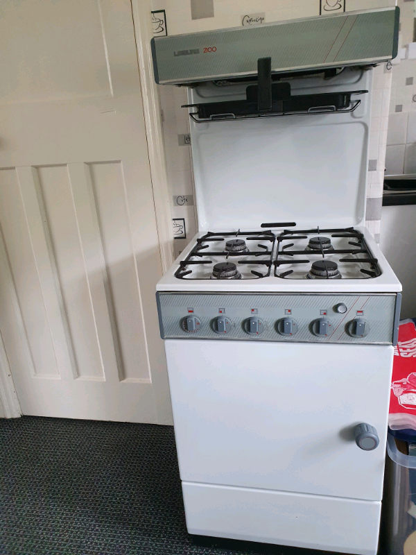 Leisure 2100 Freestanding Gas Cooker in Rotherham, South Yorkshire
