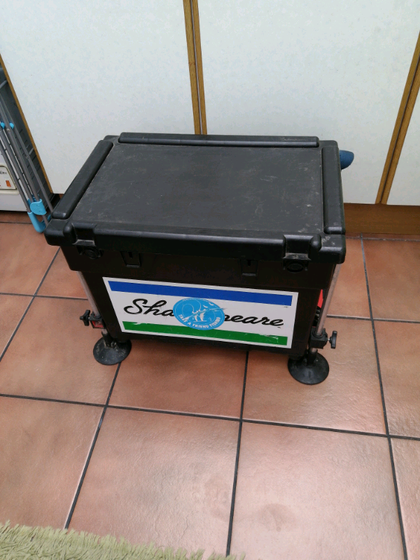 Shakespeare fishing seat box with octopus adjustable leg conversion