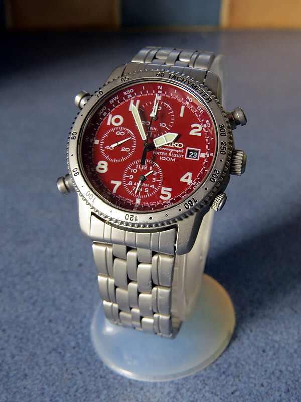 Seiko vintage alarm chronograph with rare dial 7T327E50 in Purton