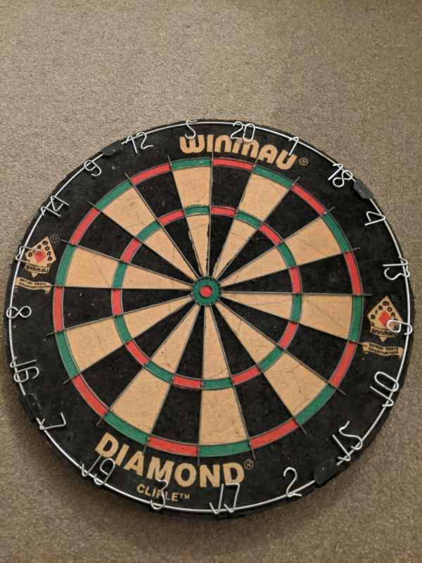 Winmau Diamond Dartboard FREE in Reading, Berkshire Gumtree