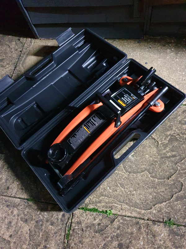 Halfords car jack in Coventry, West Midlands Gumtree