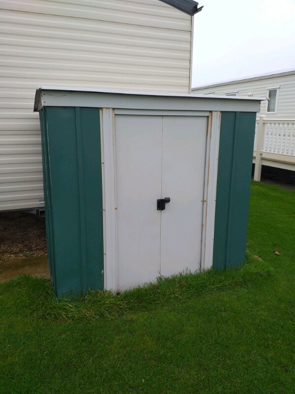 Metal used sheds ,all sizes and colours ,pos delivery extra cost and f ...