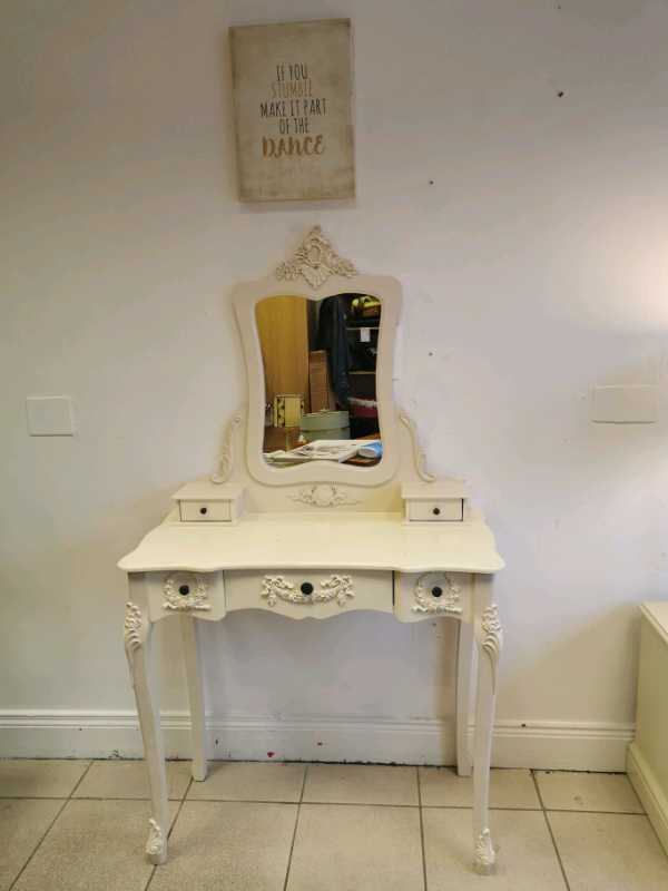 Stunning cream dressing table and mirror in Andersonstown, Belfast