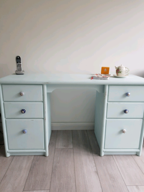 Desk Or Dressing Table In Rowlands Gill Tyne And Wear Gumtree