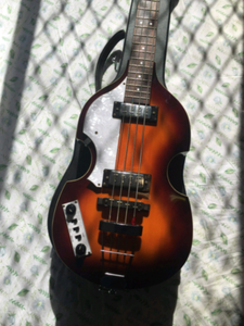 bass handed hofner left guitars