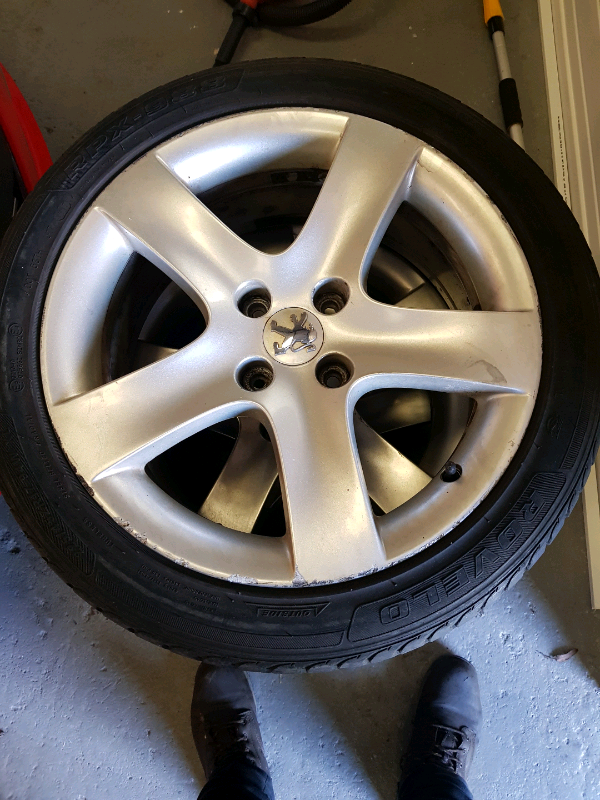 Peugeot 308 sport alloy wheels in Middlesbrough, North