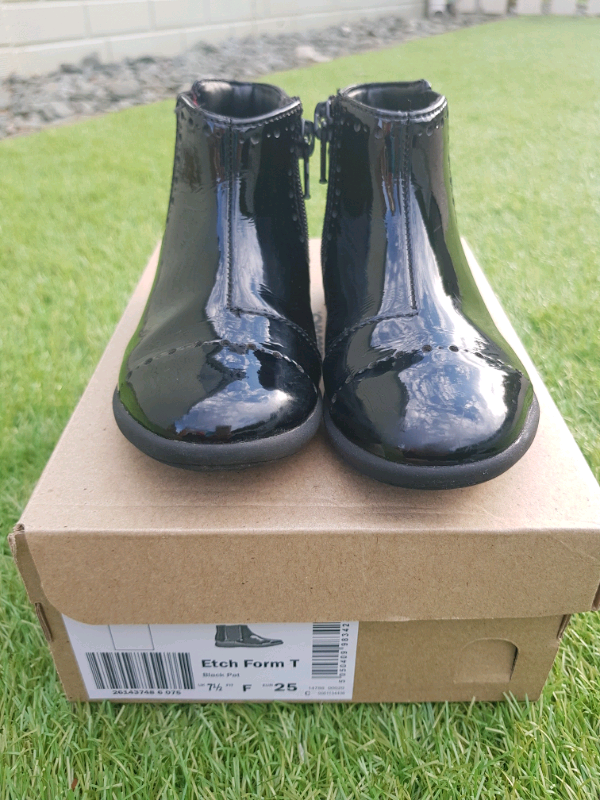 clarks etch boots