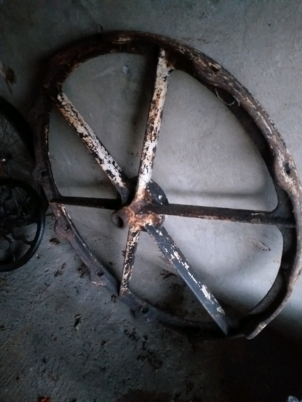 VINTAGE / ANTIQUE CAST IRON WHEEL | in Ballyclare, County Antrim | Gumtree