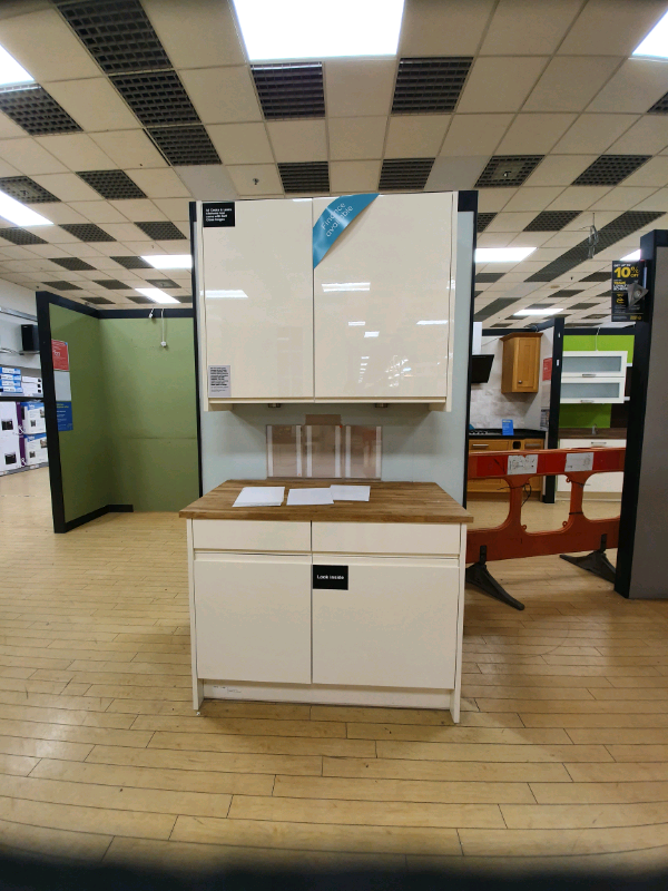 Ex display high gloss cream kitchen dresser unit in Newcastle, Tyne and Wear Gumtree