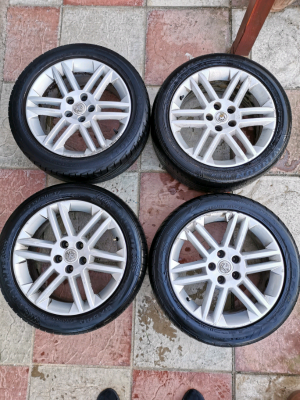 Vauxhall Vectra/Astra/Corsa/Zafira SRI 17 Inch Alloys | in Slough